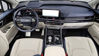 KIA CARNIVAL 2025