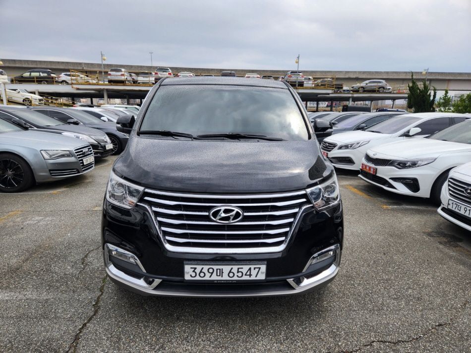 HYUNDAI STAREX GRAND 2018