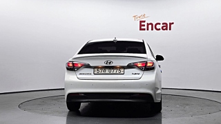 HYUNDAI LF SONATA HYBRID 2016