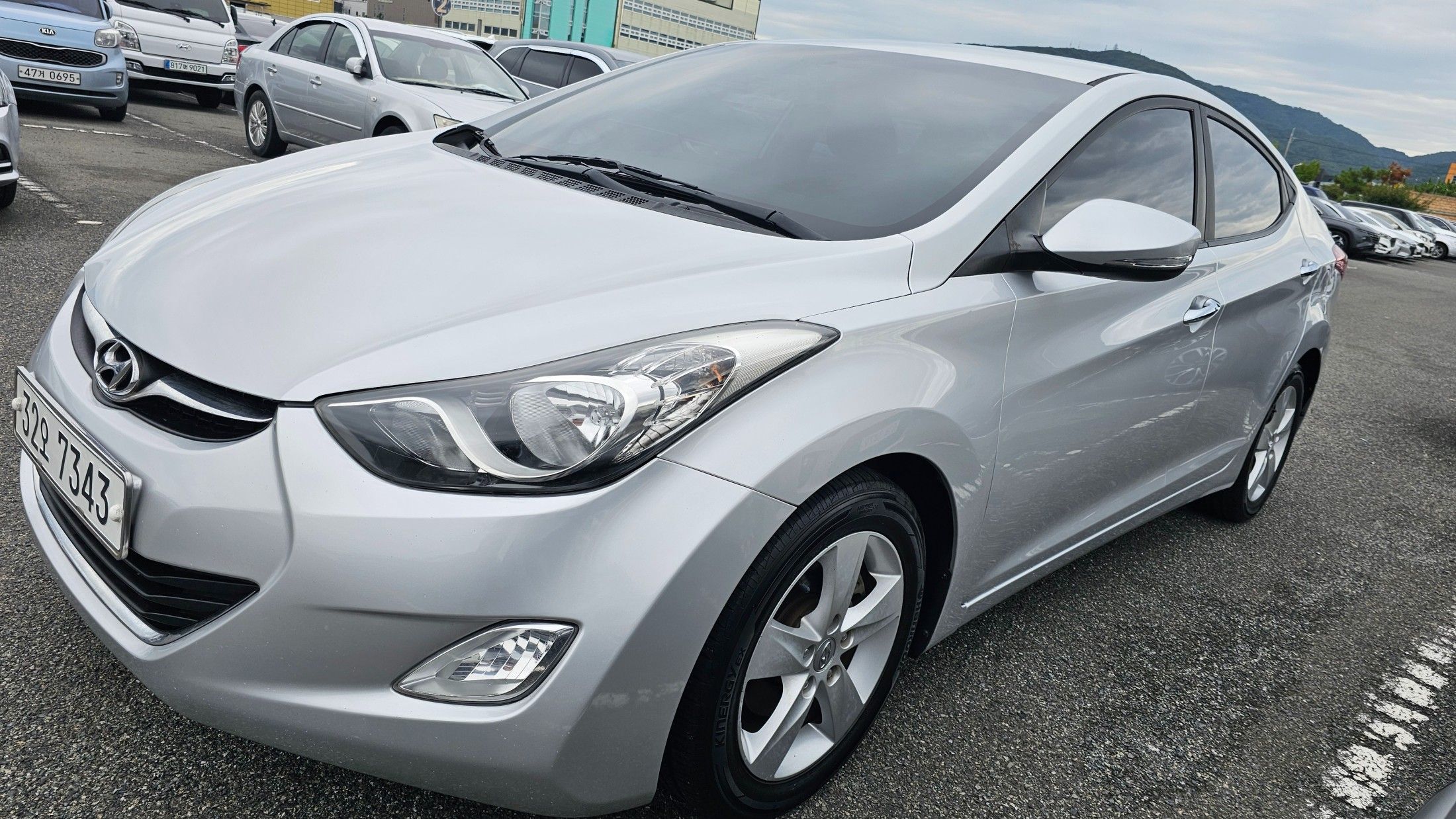 HYUNDAI AVANTE MD 2010