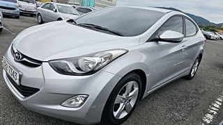 HYUNDAI AVANTE MD 2010