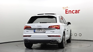AUDI Q5 FY  45 TFSI Quattro Premium 2022