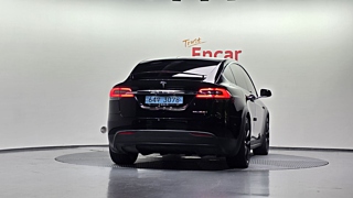 TESLA MODEL X 2020