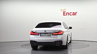 BMW 5-SERIES G30 2021