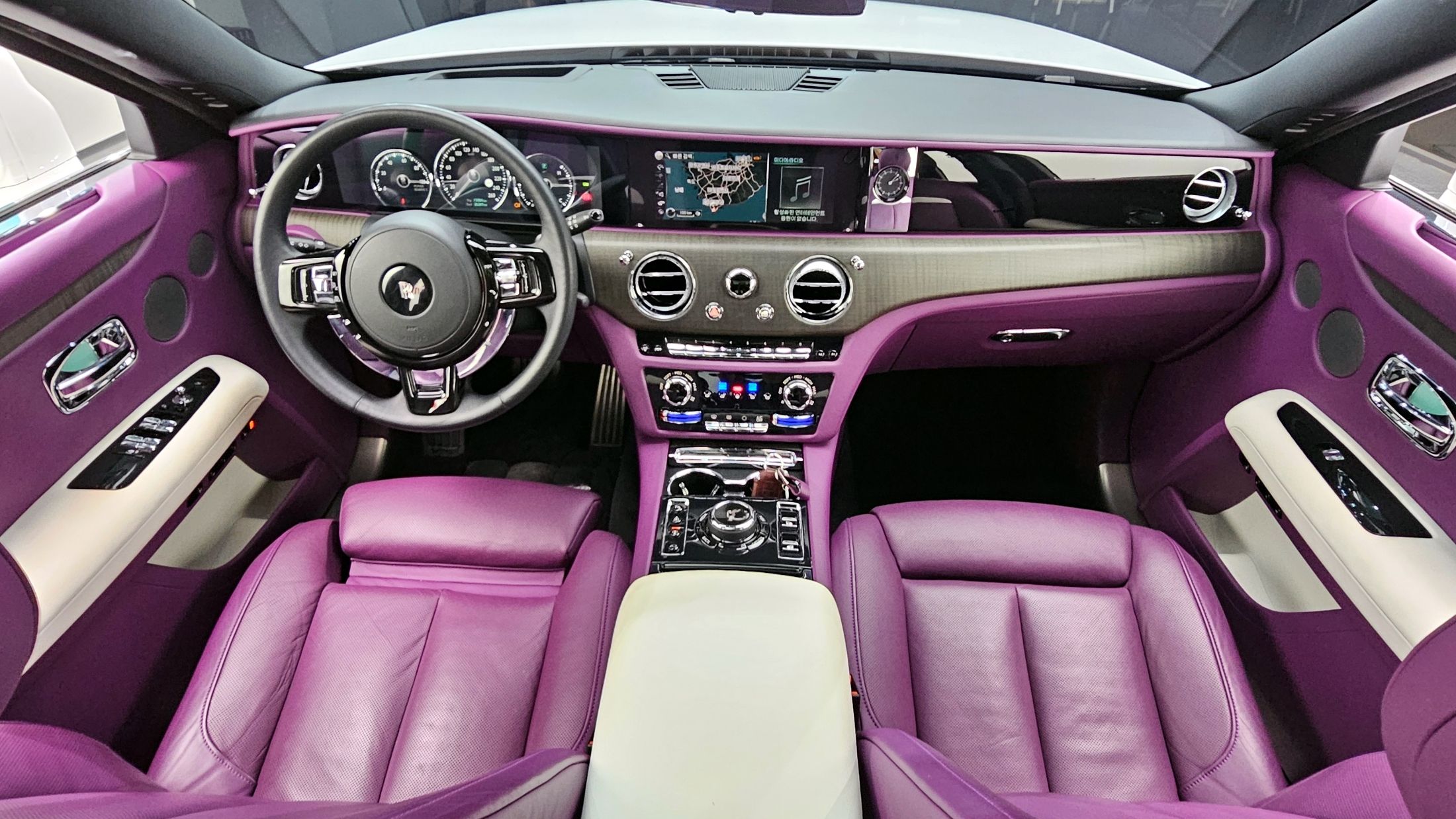 ROLLS ROYCE GHOST 2022