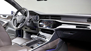 AUDI A7 4K 2020