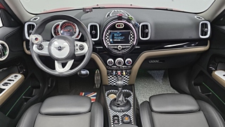 MINI COUNTRYMAN COOPER D 2017
