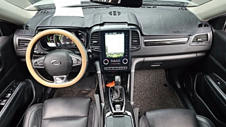 SAMSUNG QM6 2017