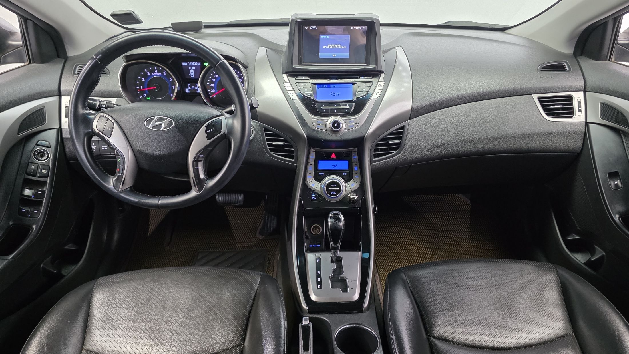 HYUNDAI AVANTE MD 2012