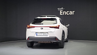 LEXUS UX250H 2023
