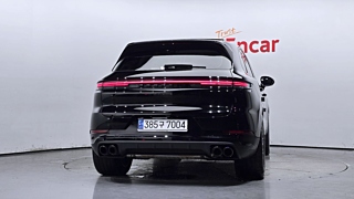 PORSCHE CAYENNE PO536 2024