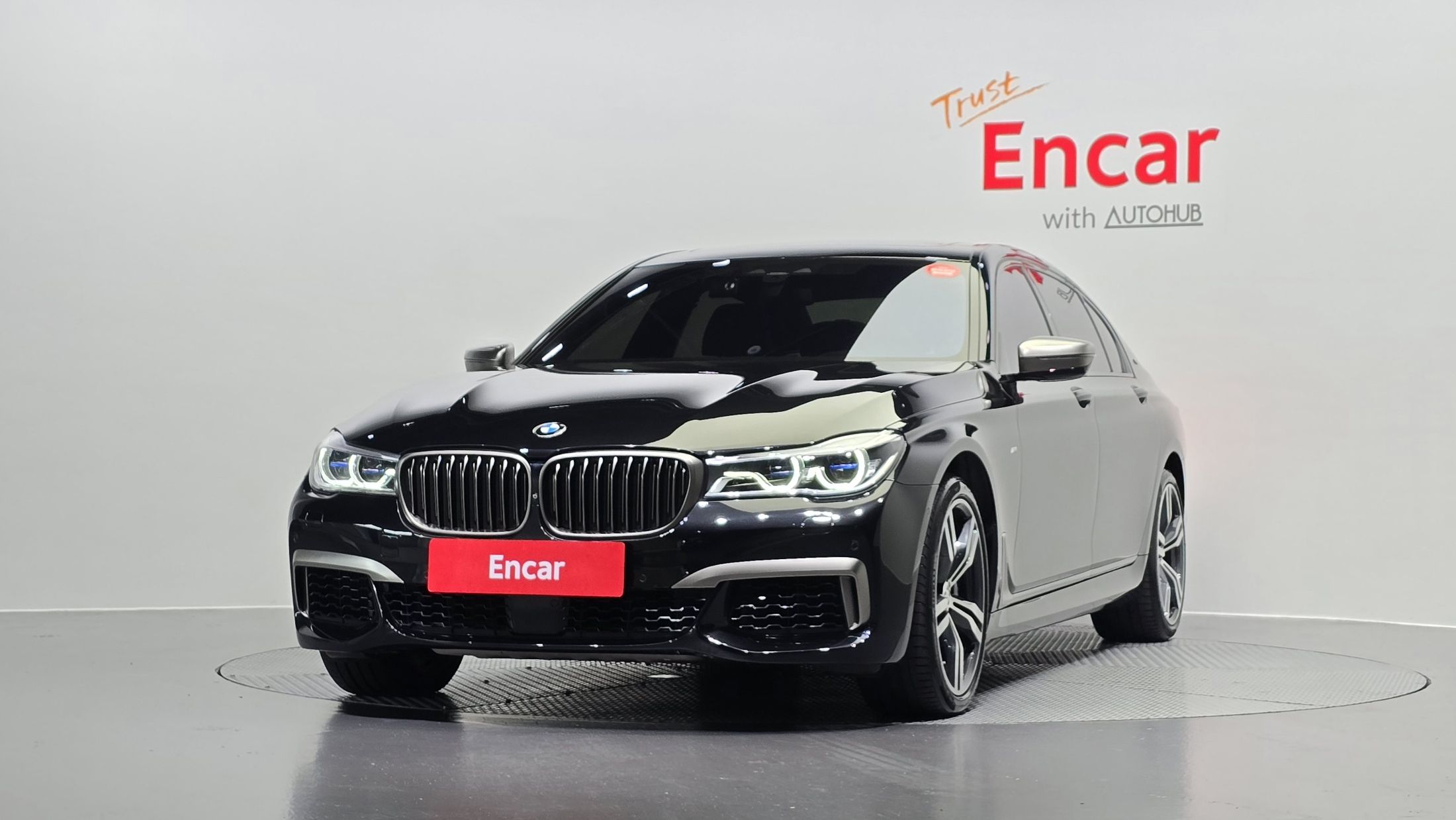 BMW 7-SERIES G11 2017