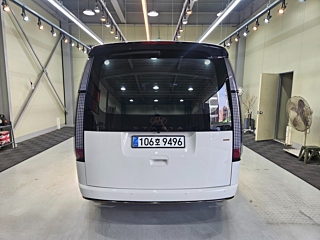 HYUNDAI STARIA 2025