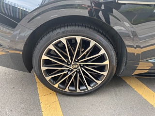 HYUNDAI GRANDEUR HYBRID GN7 2023