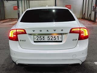 VOLVO S60 2017