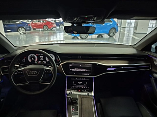 AUDI A6 C8  45 TFSI Quattro Premium 2024