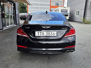 GENESIS G70 2017