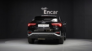 AUDI Q3 F3 2020