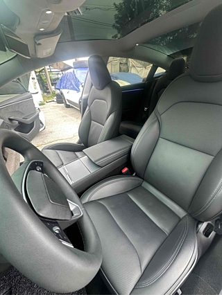 TESLA MODEL 3 2024