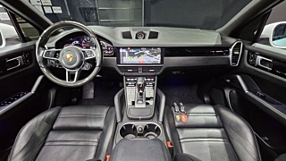 PORSCHE CAYENNE PO536 2020