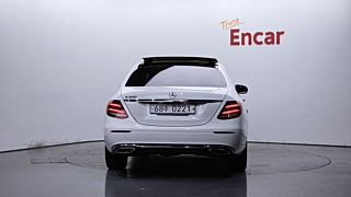 MERCEDES BENZ E-CLASS W213 2016