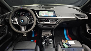 BMW 1-SERIES F40 2023