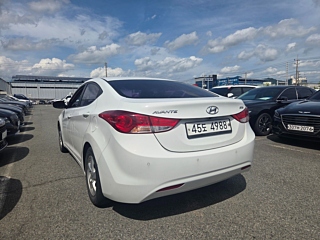 HYUNDAI AVANTE MD 2011