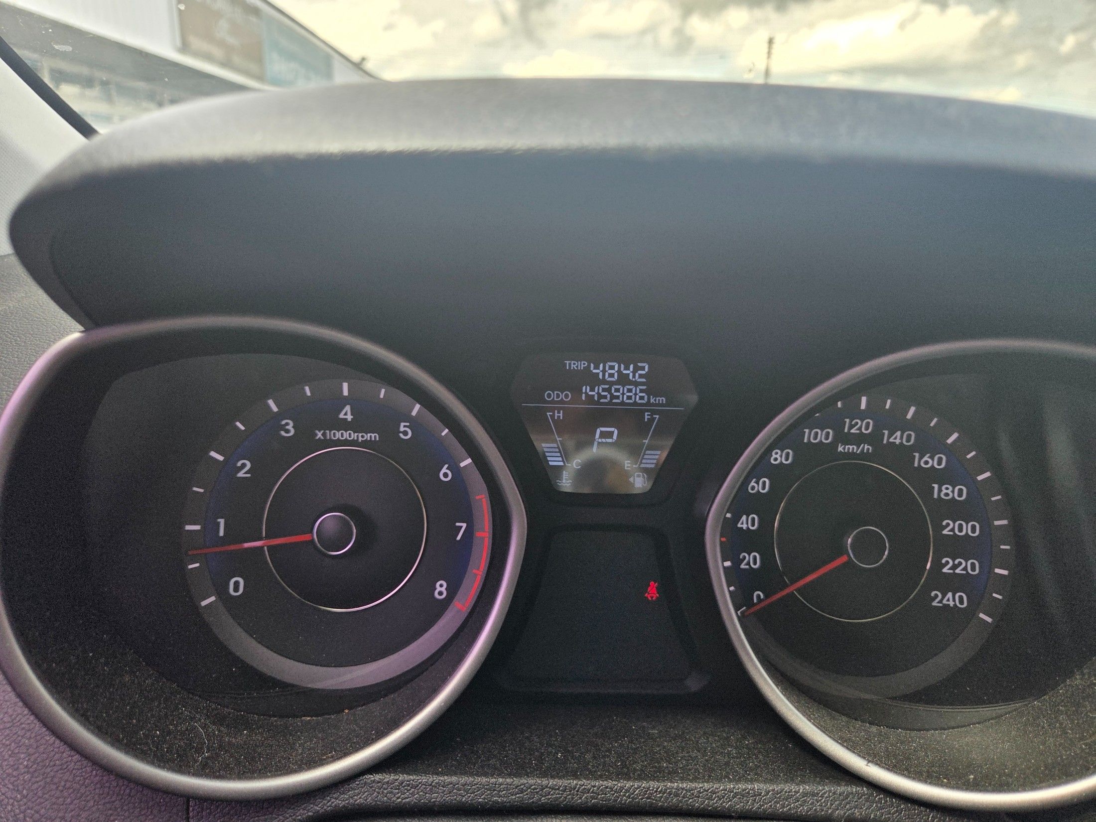 HYUNDAI AVANTE MD 2011