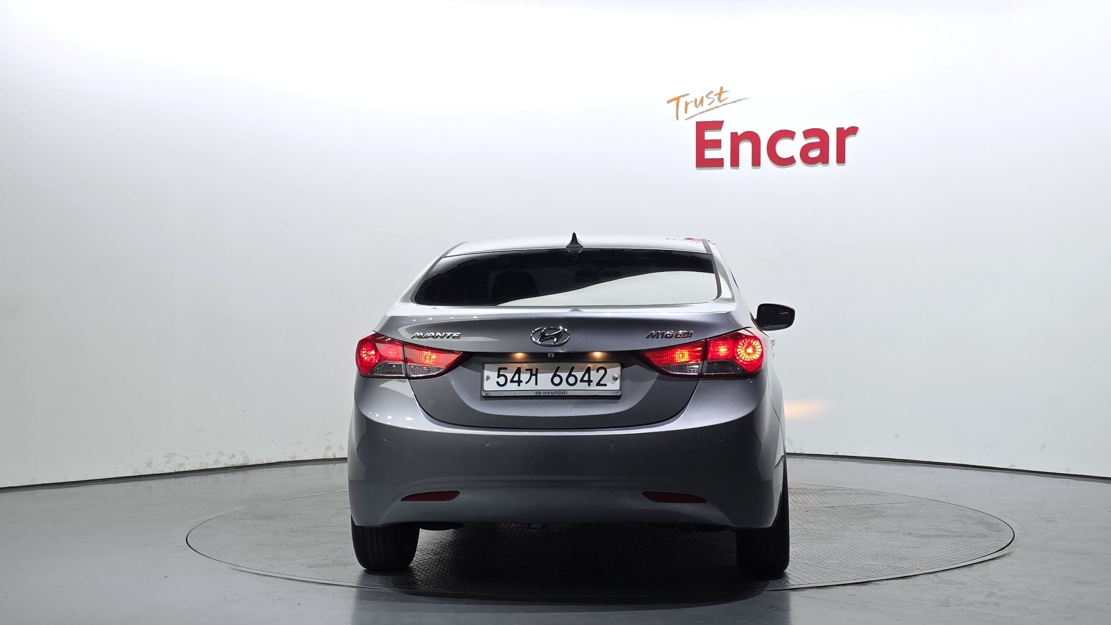 HYUNDAI AVANTE MD 2010