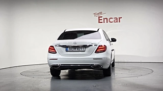 MERCEDES BENZ E-CLASS W213 2018