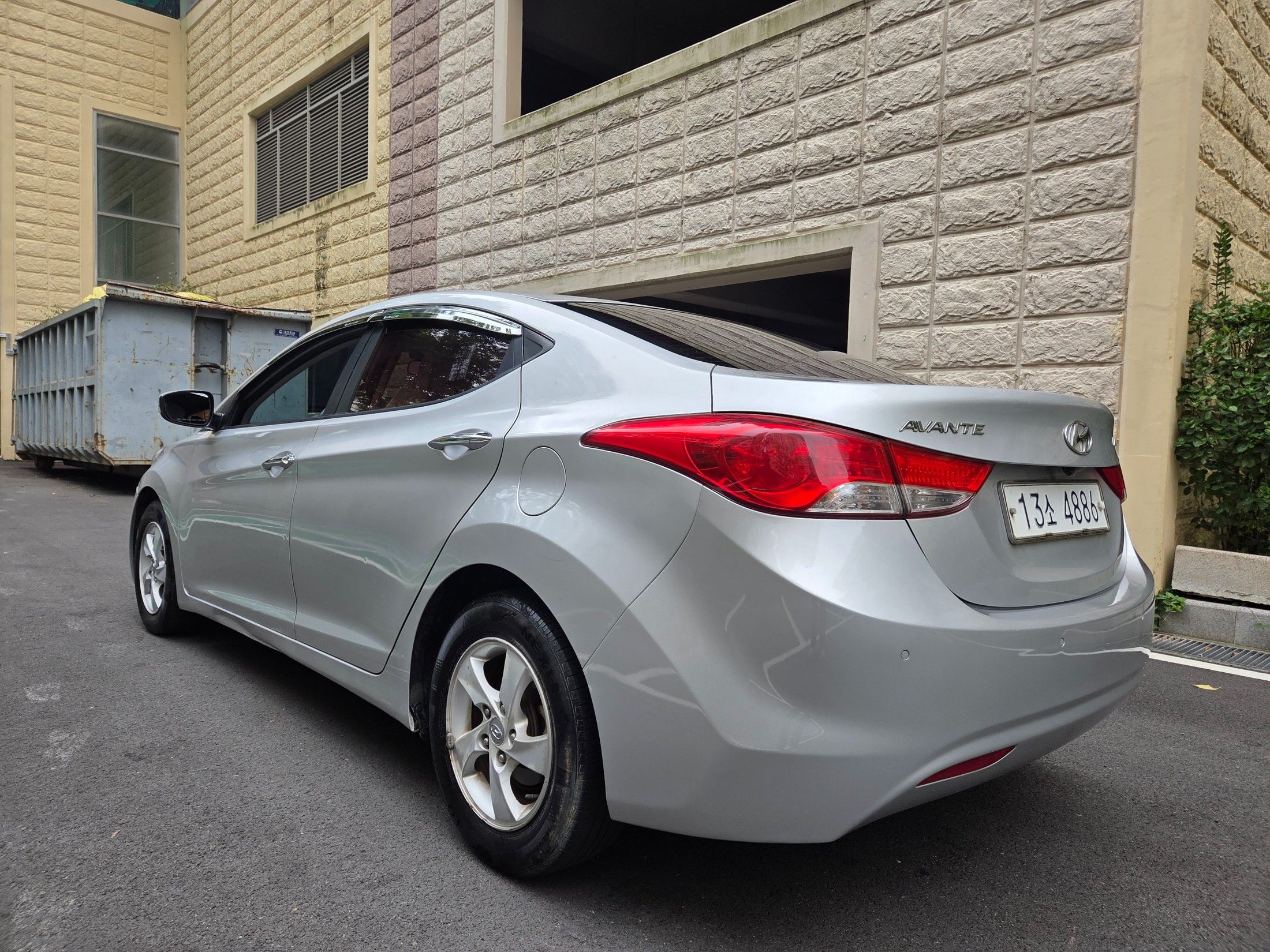 HYUNDAI AVANTE MD 2011