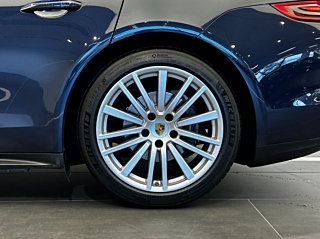 PORSCHE PANAMERA 971 2018