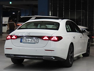 MERCEDES BENZ E-CLASS W214 2024