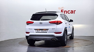 HYUNDAI TUCSON 2017