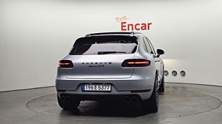 PORSCHE MACAN 2017