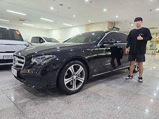 MERCEDES BENZ E-CLASS W213 2016
