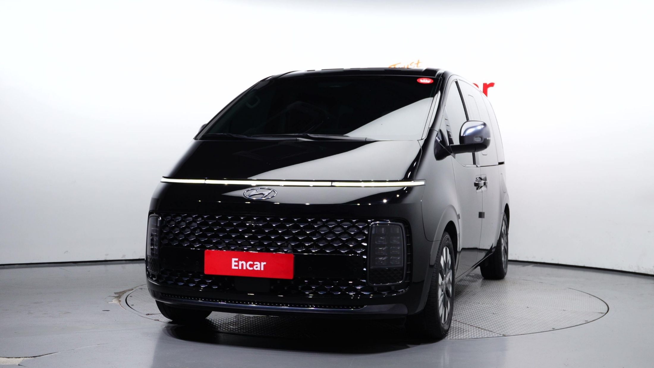 HYUNDAI STARIA 2023