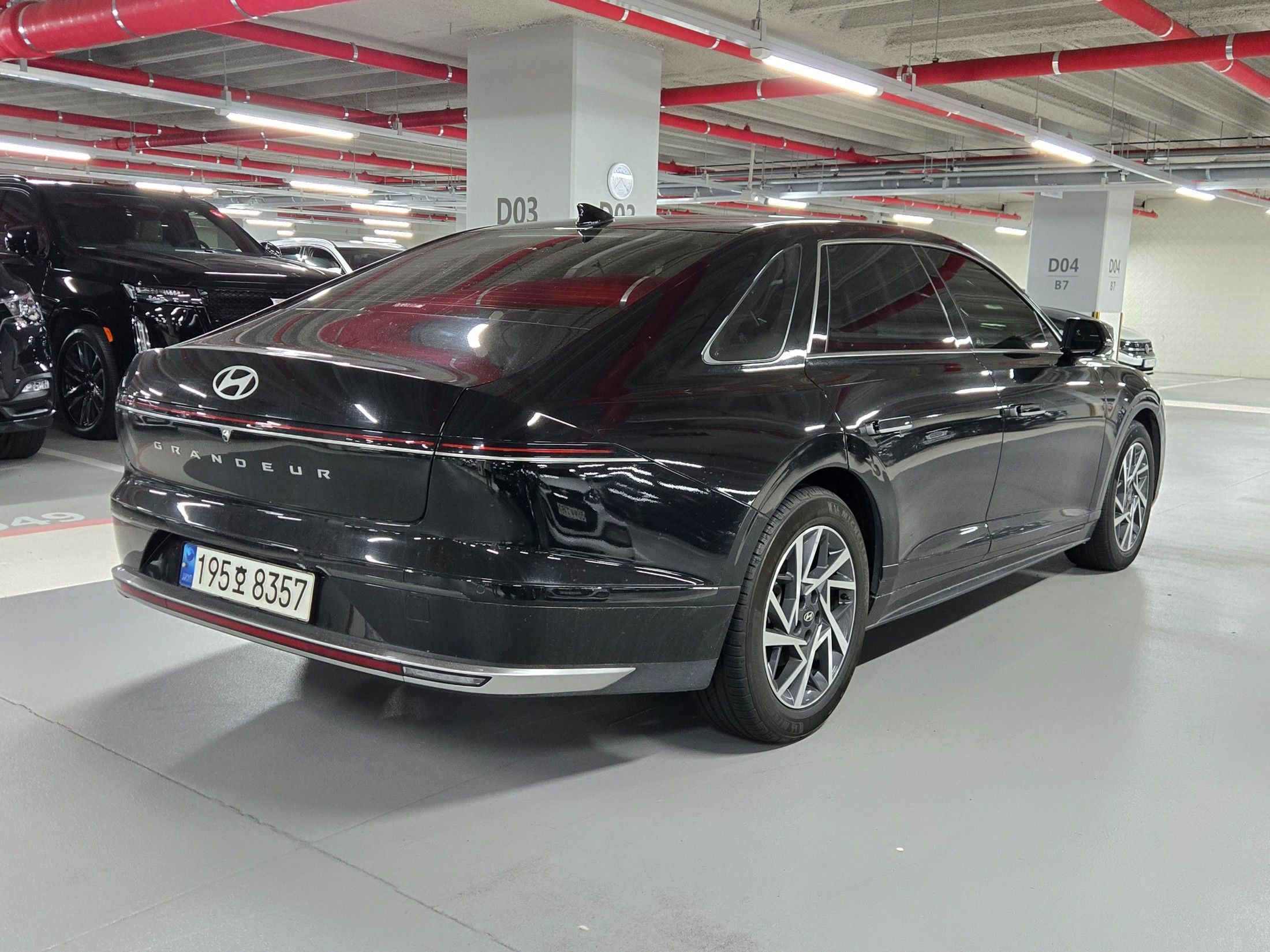 HYUNDAI GRANDEUR HYBRID GN7 2023
