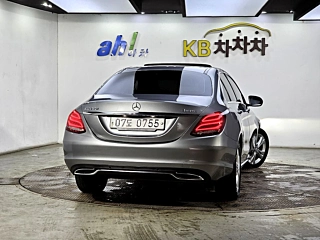 MERCEDES BENZ C-CLASS W205 2016