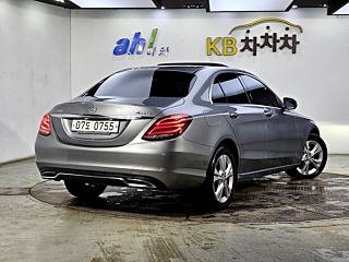 MERCEDES BENZ C-CLASS W205 2016