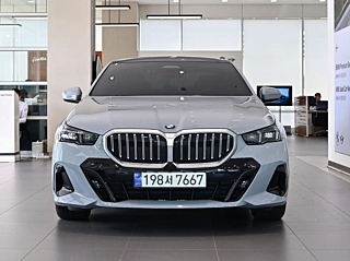 BMW 5-SERIES G60 2024