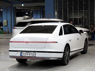 HYUNDAI GRANDEUR GN7 2023