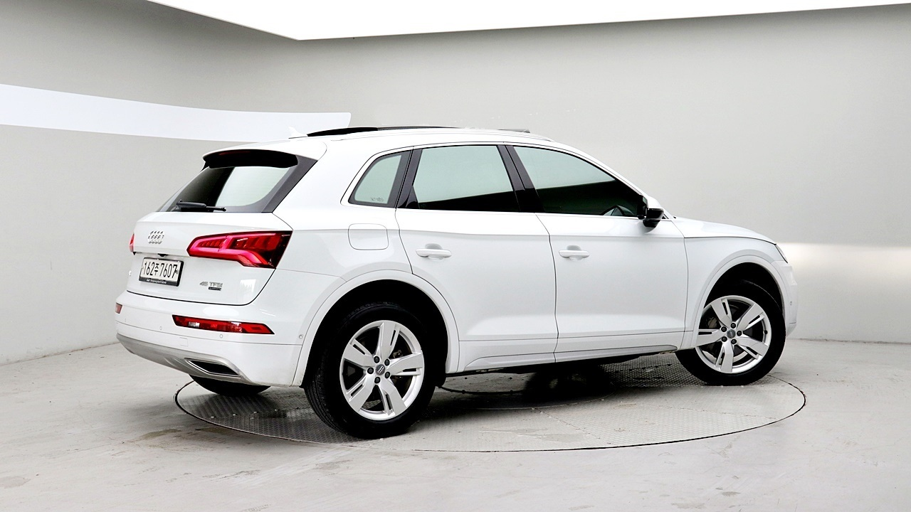 AUDI Q5 FY 2020