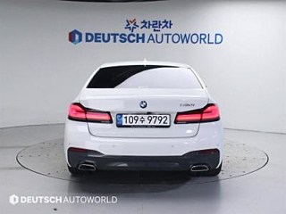 BMW 5-SERIES G30 2023