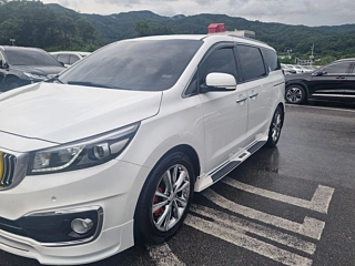 KIA CARNIVAL 2017