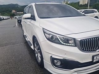 KIA CARNIVAL 2017