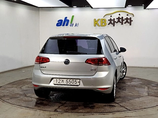 VOLKSWAGEN GOLF 2013