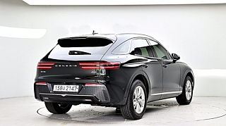 GENESIS GV70 2021