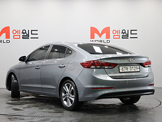 HYUNDAI AVANTE AD 2016