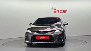 TOYOTA CAMRY XV70 2023